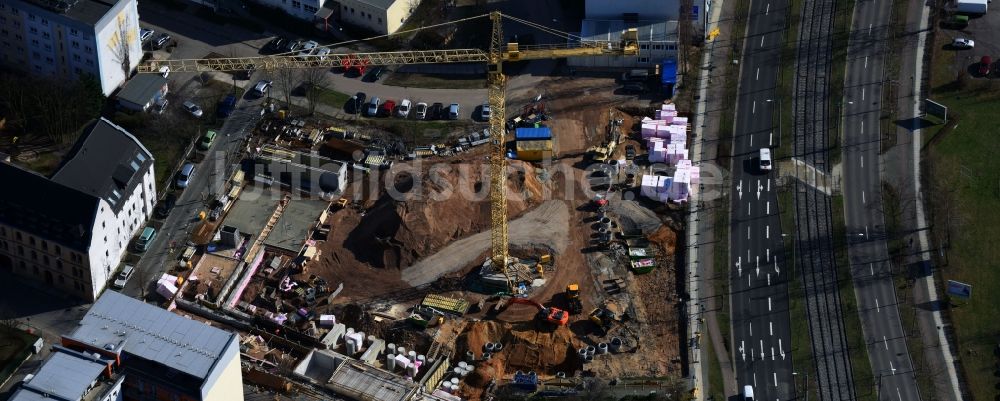 Leipzig aus der Vogelperspektive: Baustelle der GP Günter Papenburg AG zum Neubau einer Mehrfamilienhaus-Wohnanlage an der Prager Straße - Mühlenstraße im Ortsteil Südost in Leipzig im Bundesland Sachsen