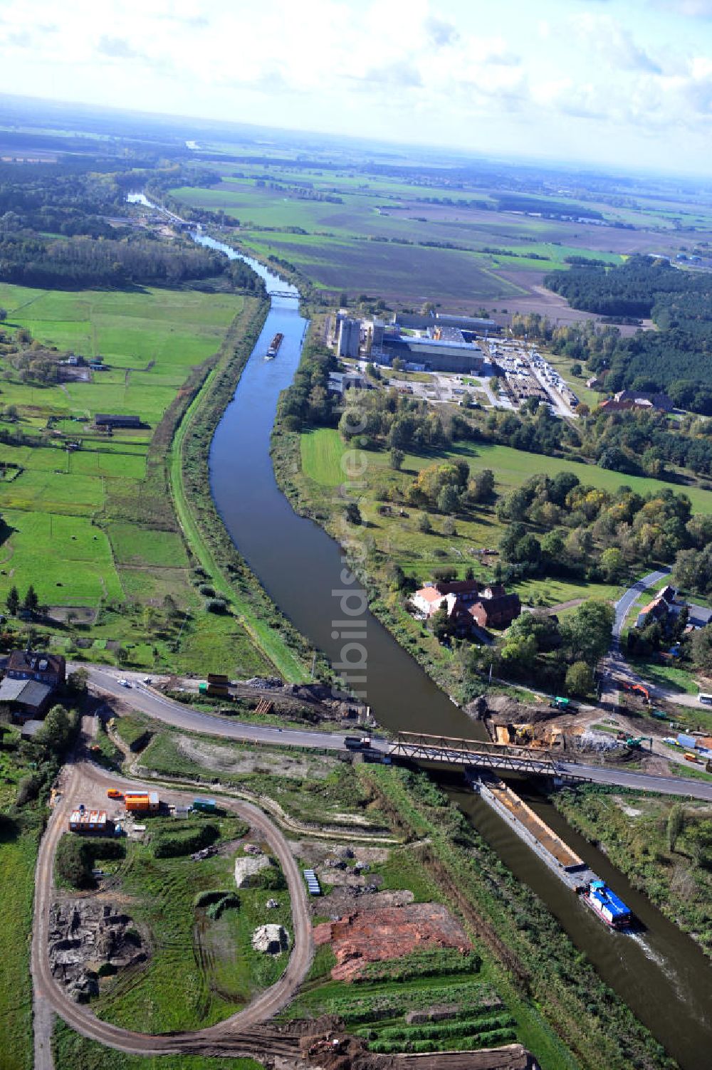 Luftbild Güsen - Baustelle an der Güsener Brücke