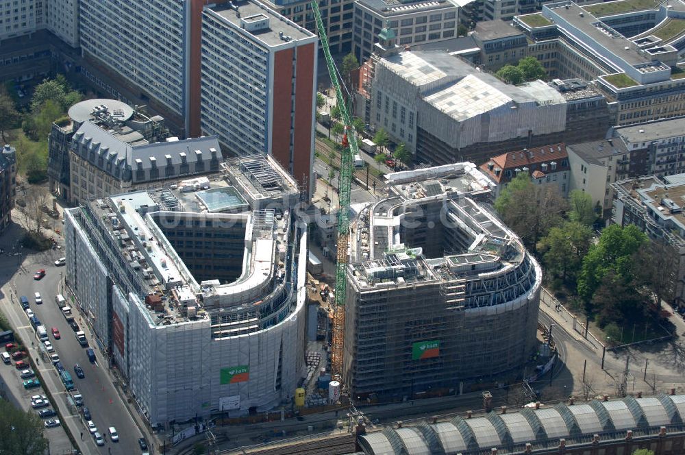 Berlin von oben - Baustelle Hackesches Quartier in Berlin Mitte