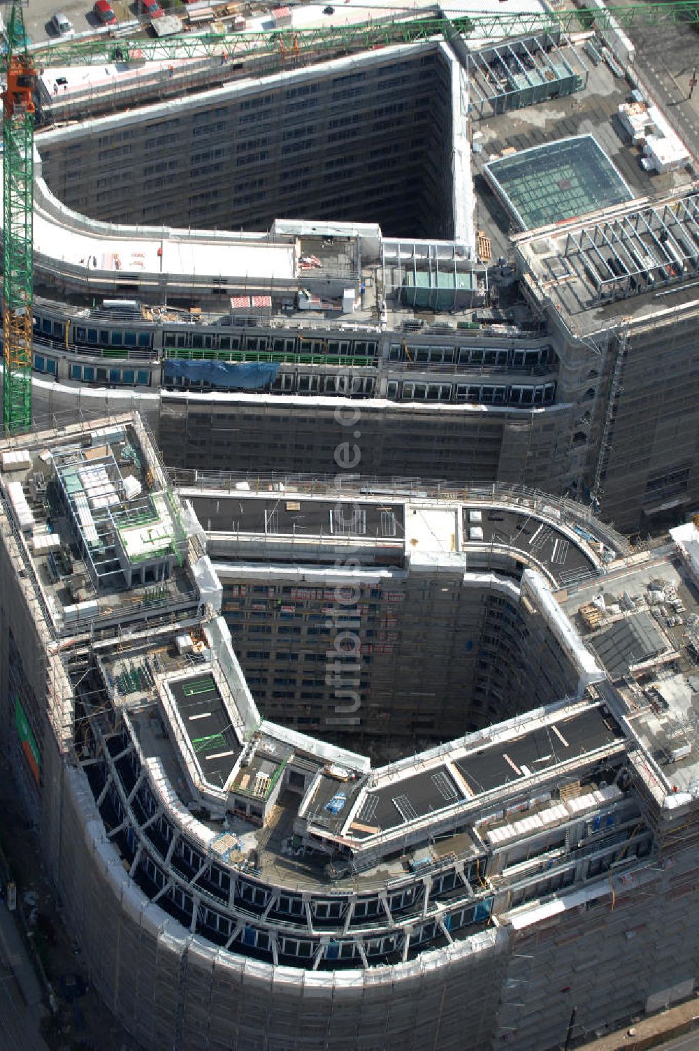 Berlin von oben - Baustelle Hackesches Quartier in Berlin Mitte