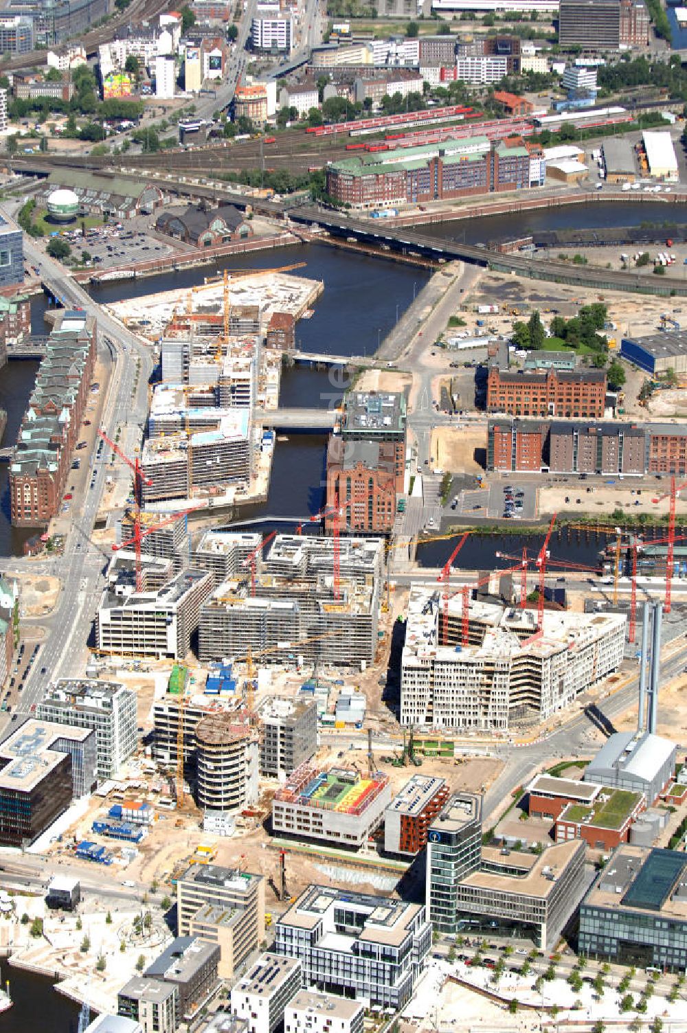 Hamburg aus der Vogelperspektive: Baustelle HafenCity / Überseequartier Hamburg