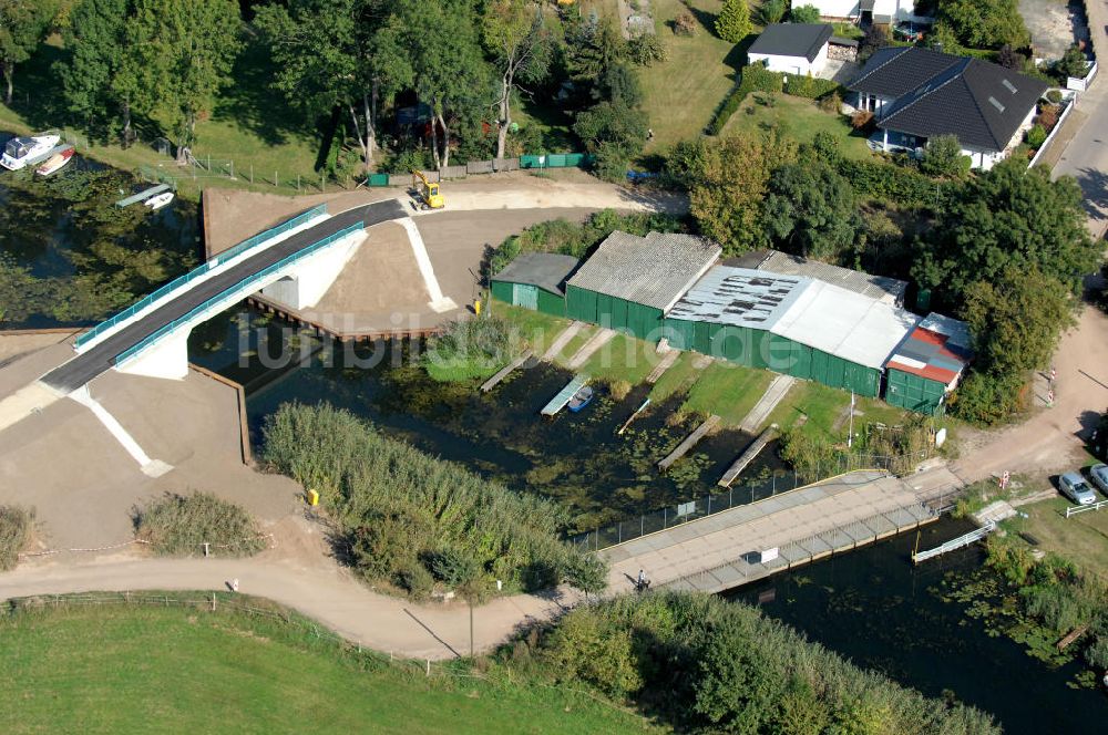 Luftaufnahme Genthin - Baustelle Hagenbrücke in Genthin über den Altenplathower Altkanal