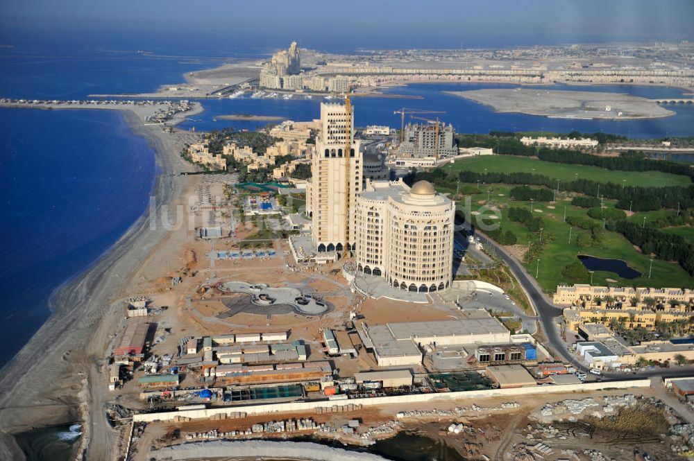 Ras Al Khaimah aus der Vogelperspektive: Baustelle des Al Hamra Palace Hotel in Ras Al Khaimah