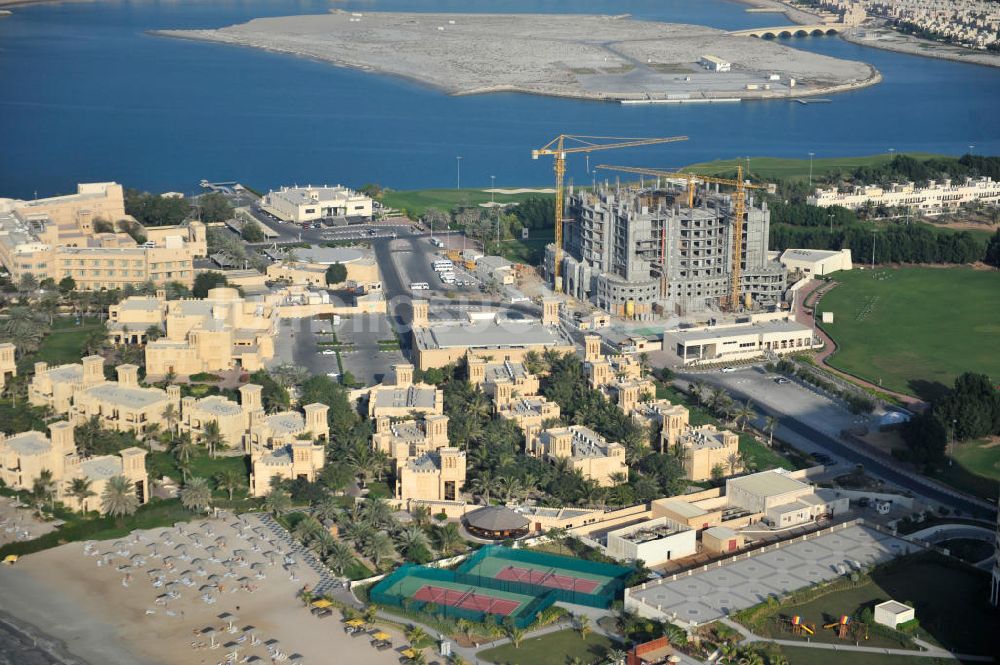 Ras Al Khaimah von oben - Baustelle des Al Hamra Village Projektes in Ras Al Khaimah