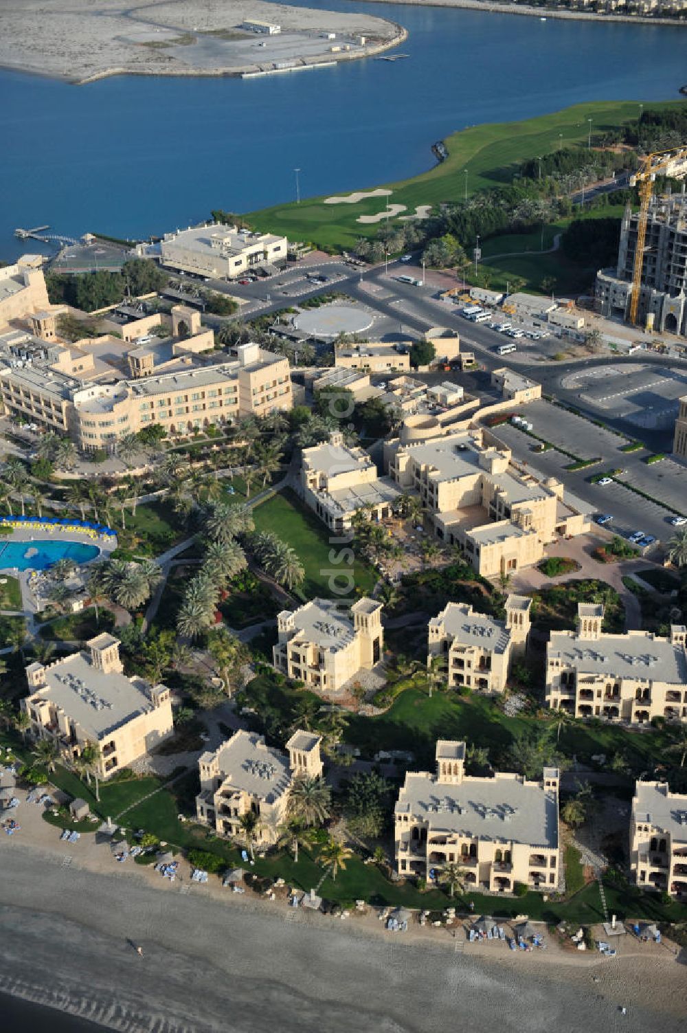 Ras Al Khaimah aus der Vogelperspektive: Baustelle des Al Hamra Village Projektes in Ras Al Khaimah