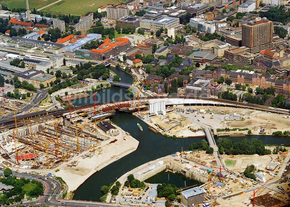 Berlin von oben - Baustelle am Hauptbahnhof in Berlin-Mitte