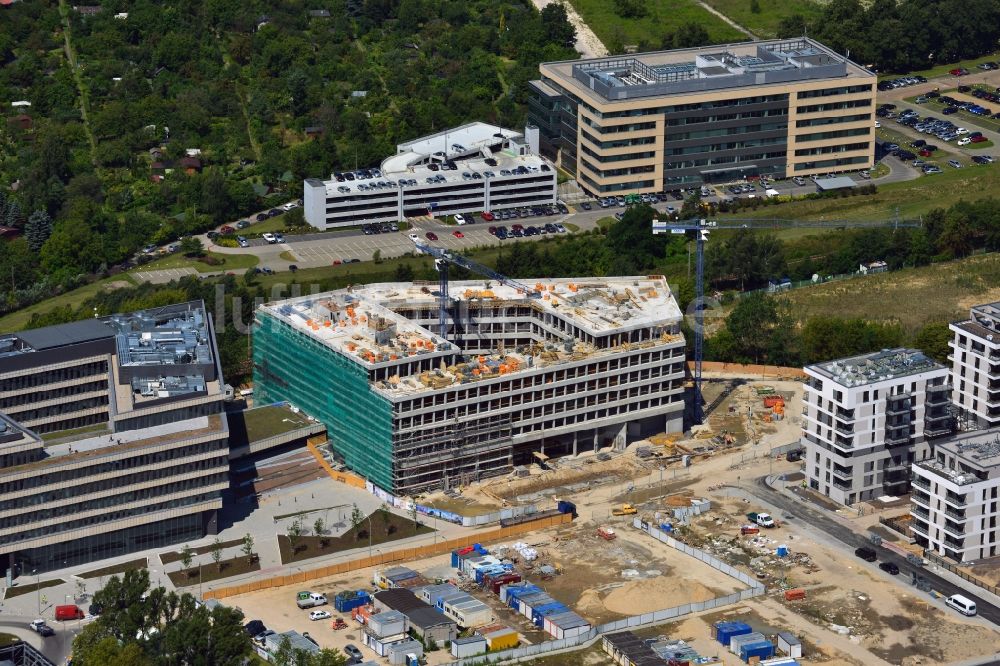 Warschau aus der Vogelperspektive: Baustelle hinter dem Konstruktorska Business Center im Bezirk Mokotow in Warschau in Polen