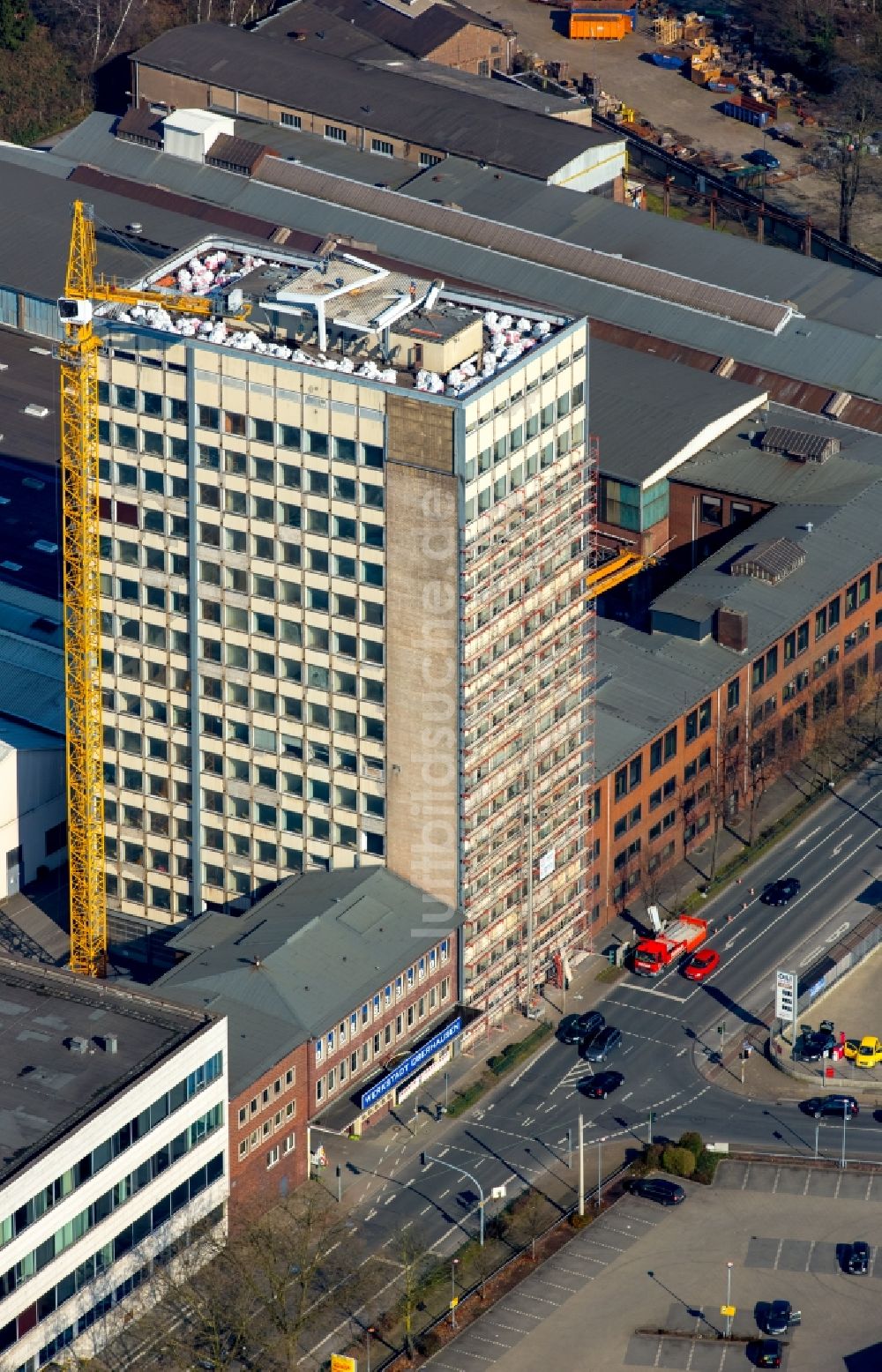 Luftbild Oberhausen - Baustelle Hochhaus- Gebäudekomplexes der ehemaligen Dazzle Oberhausen GmbH in Oberhausen im Bundesland Nordrhein-Westfalen