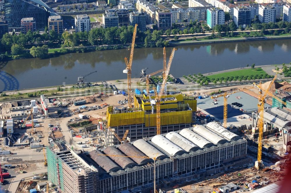 Luftaufnahme Frankfurt am Main - Baustelle Hochhaus- Neubau der Doppeltürme der EZB-Zentrale in Frankfurt / Main in Hessen