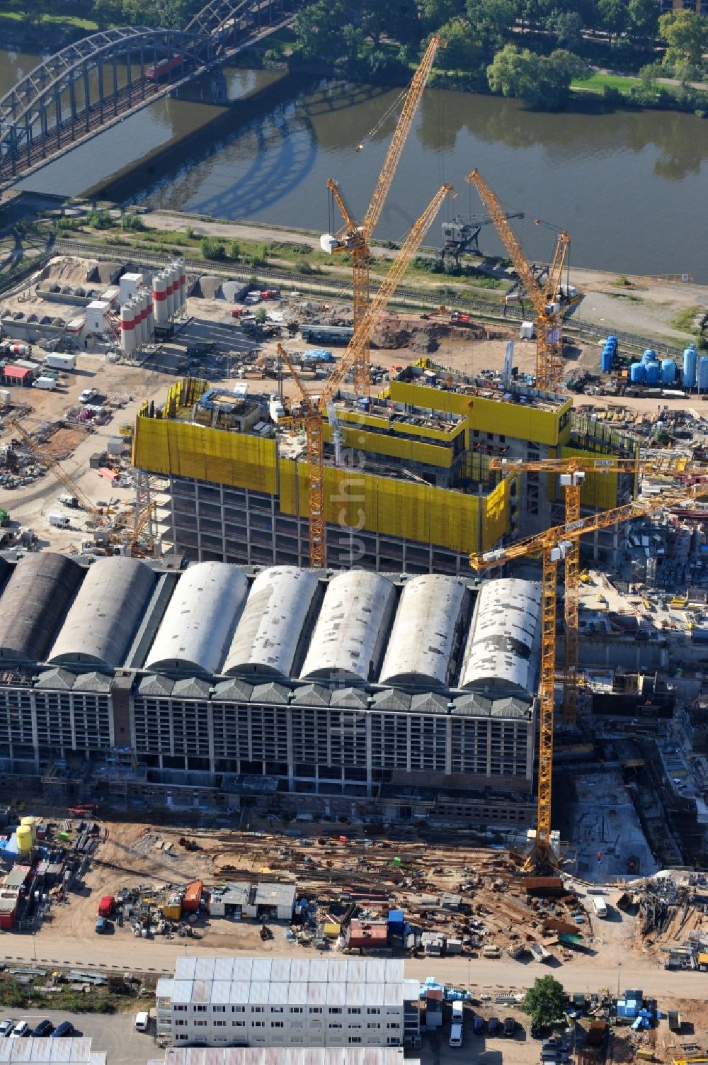 Luftbild Frankfurt am Main - Baustelle Hochhaus- Neubau der Doppeltürme der EZB-Zentrale in Frankfurt / Main in Hessen