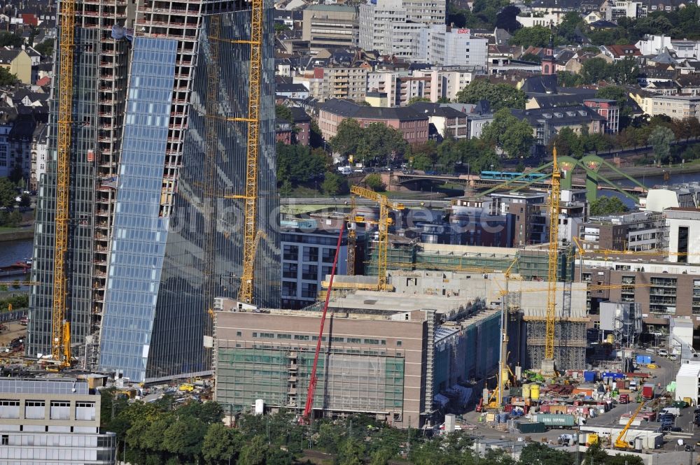 Luftaufnahme Frankfurt am Main - Baustelle Hochhaus- Neubau der Doppeltürme der EZB-Zentrale in Frankfurt / Main in Hessen