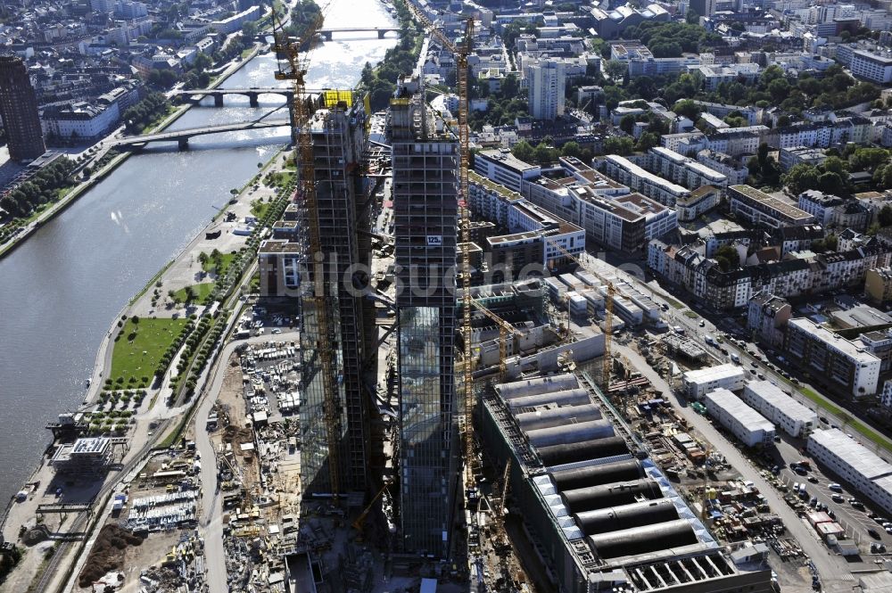 Luftaufnahme Frankfurt am Main - Baustelle Hochhaus- Neubau der Doppeltürme der EZB-Zentrale in Frankfurt / Main in Hessen