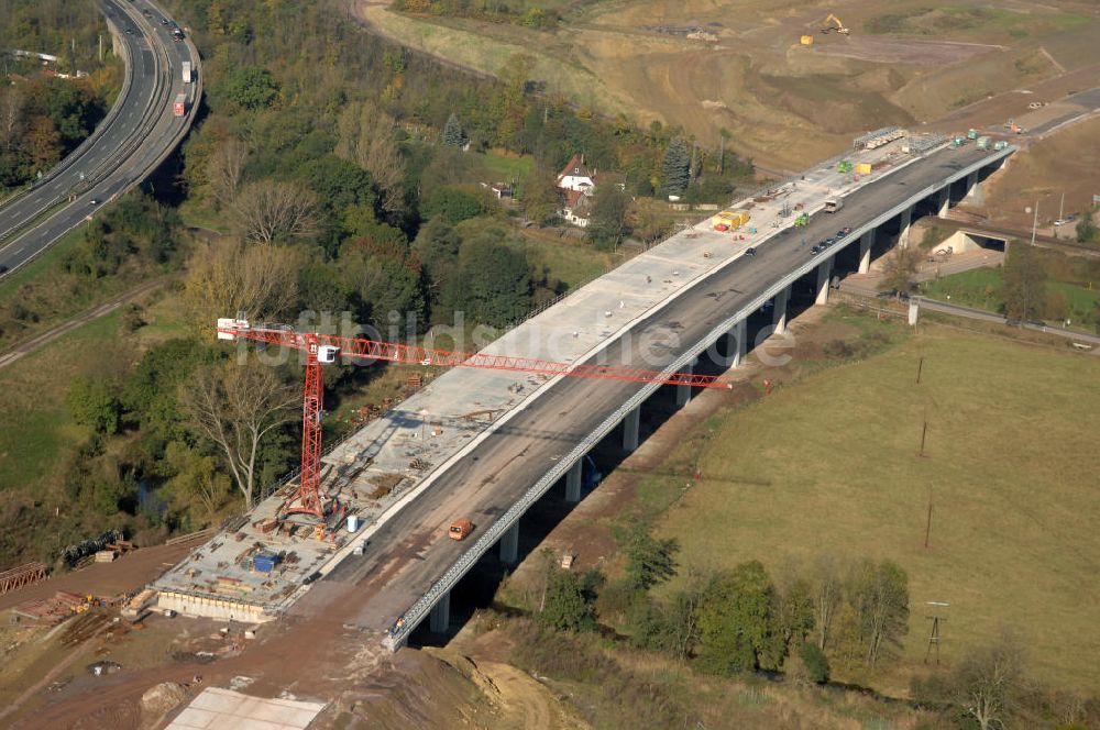 Luftaufnahme Sättelstädt - Baustelle Hörseltalbrücke der A4 bei Sättelstädt