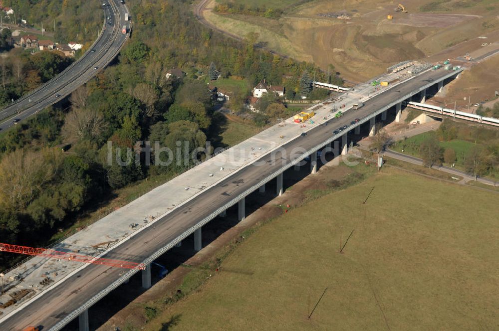 Sättelstädt von oben - Baustelle Hörseltalbrücke der A4 bei Sättelstädt