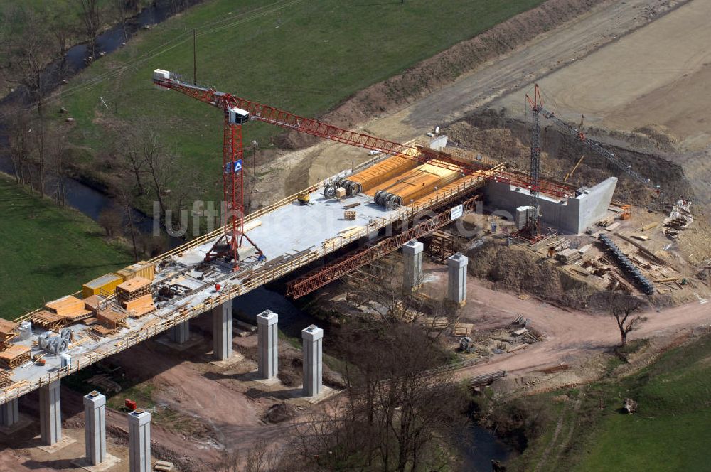 Luftaufnahme Sättelstädt - Baustelle Hörseltalbrücke bei Sättelstädt