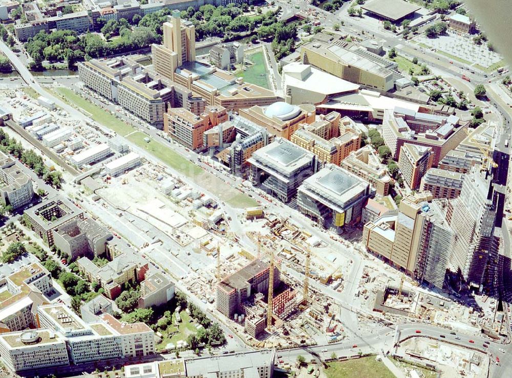 Luftaufnahme Berlin - Tiergarten - Baustelle der HVB-Projekt am Potsdamer Platz in Berlin-Tiergarten.