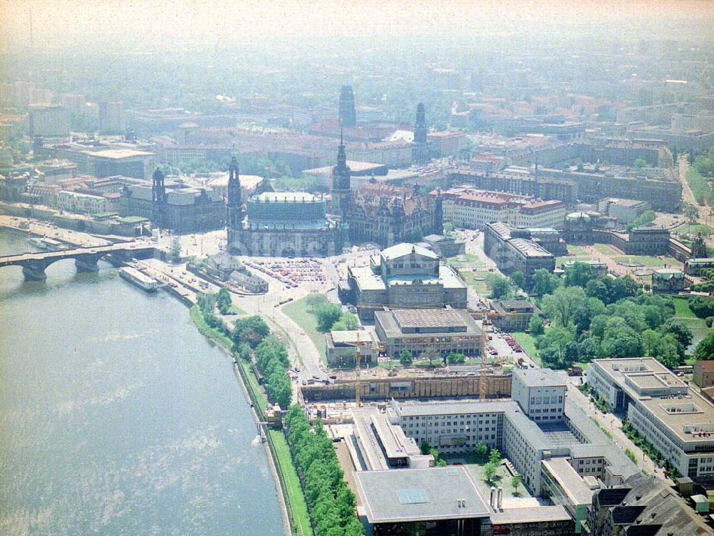 Luftaufnahme Dresden / Sachs. - Baustelle der Imbau GmbH hinter der Semperoper in der Dresdner Altstadt