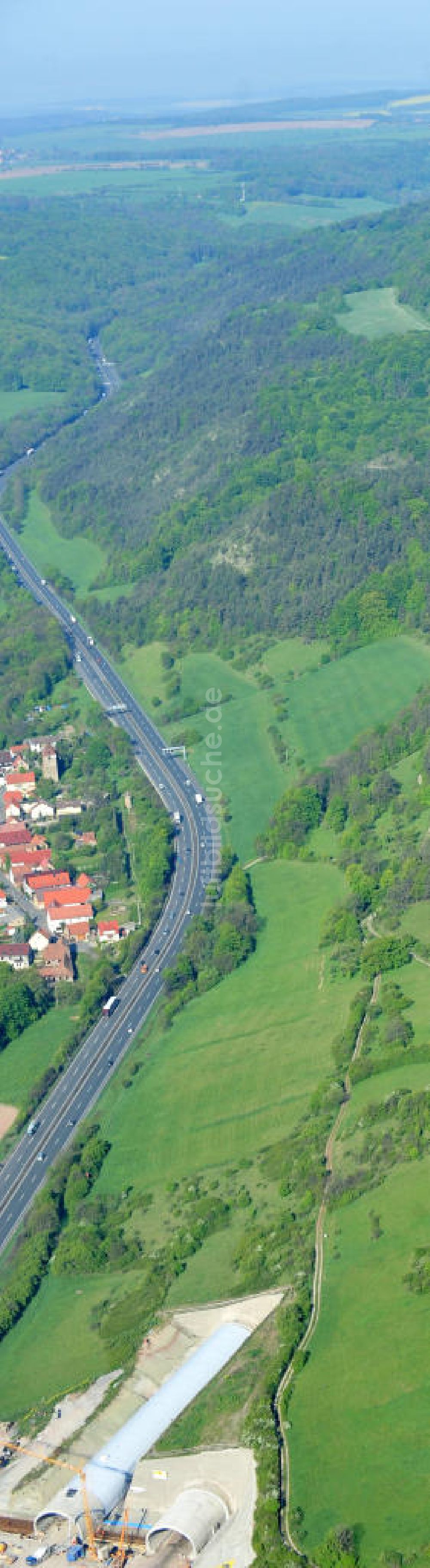 Luftaufnahme Jena - Baustelle Jagdbergtunnel Autobahnverlegung Europastrasse E40 A4 bei Jena