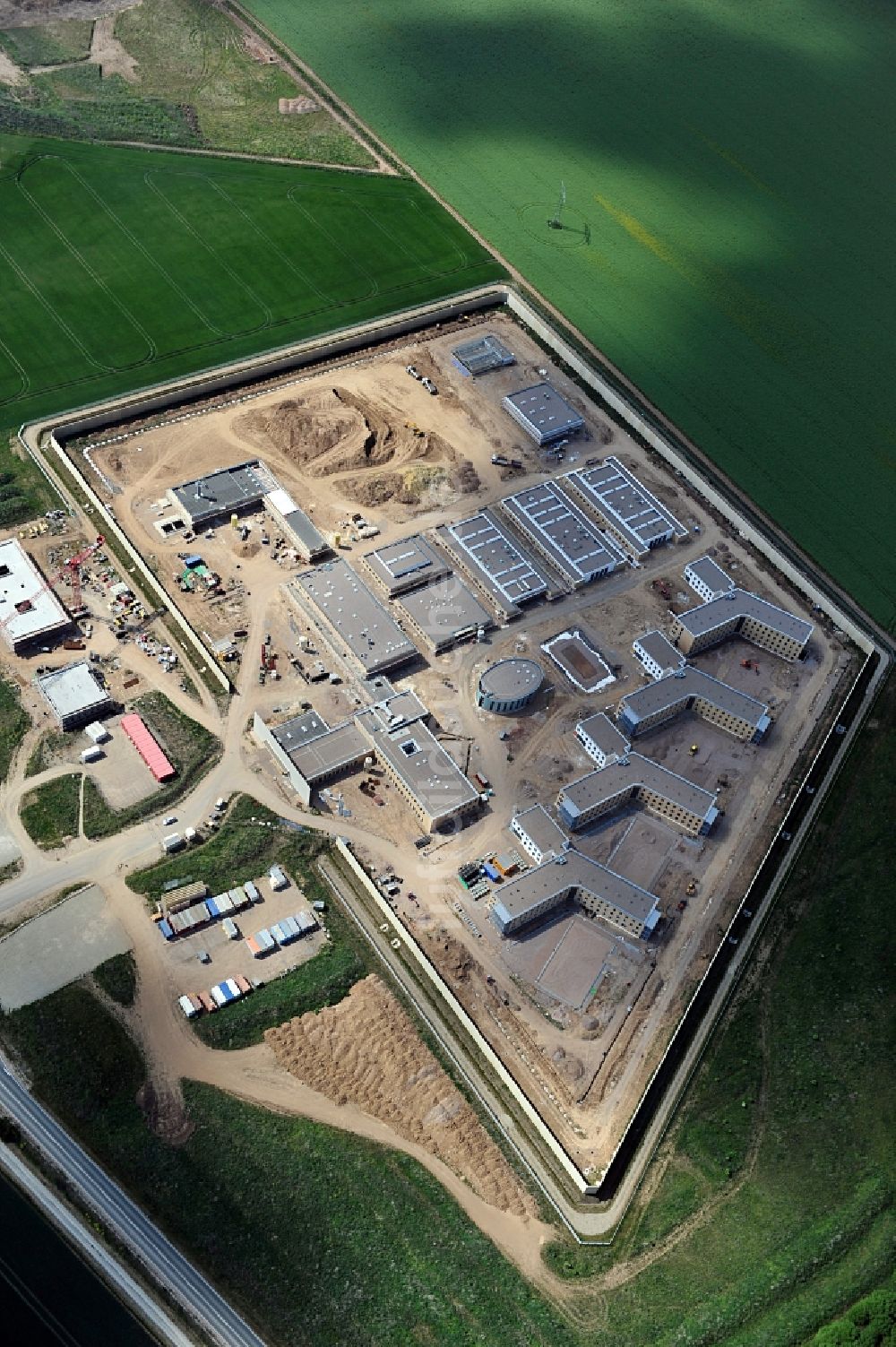 Luftbild Arnstadt - Baustelle der Jugendstrafanstalt Arnstadt in Thüringen