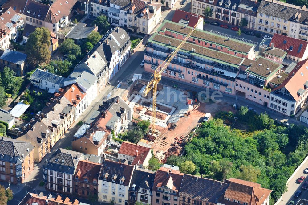 Luftaufnahme Kaiserslautern - Baustelle der Kindertagesstätte Kleine Strolche und dem Außenspielbereich in Kaiserslautern in der Parkstraße