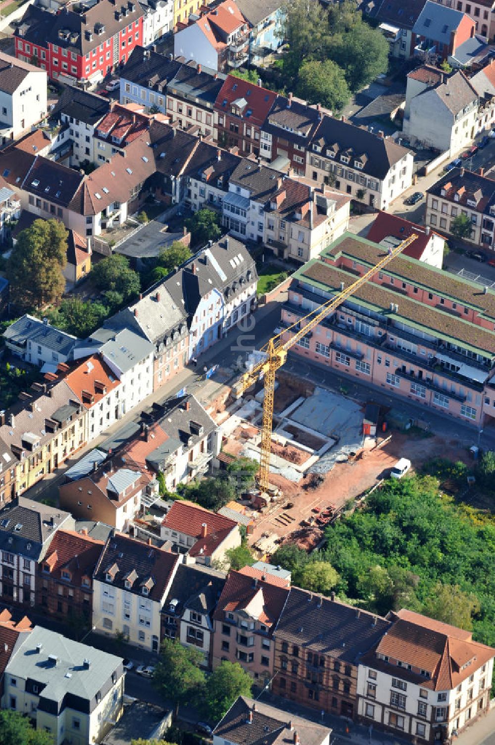 Kaiserslautern von oben - Baustelle der Kindertagesstätte Kleine Strolche und dem Außenspielbereich in Kaiserslautern in der Parkstraße