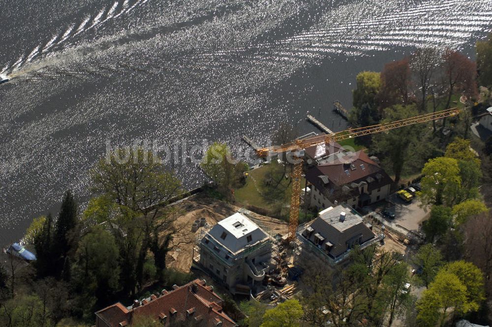 Berlin von oben - Baustelle Am Kleinen Wannsee 2 der CONCEPT BAU - PREMIER GmbH