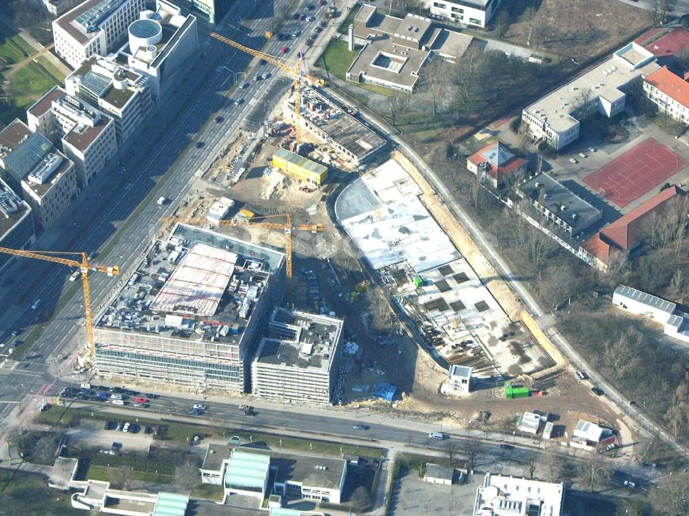 Berlin Mitte von oben - Baustelle Klingelhöferdreieck