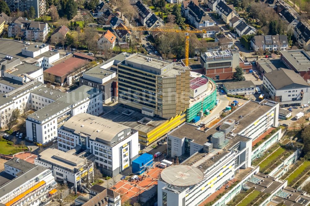 Essen aus der Vogelperspektive: Baustelle am Klinikgelände des Krankenhauses Universitätsklinikum Essen in Essen im Bundesland Nordrhein-Westfalen - NRW, Deutschland