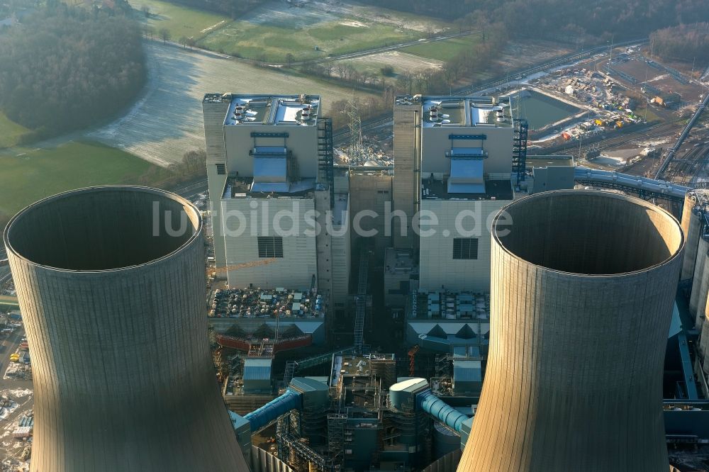 Hamm aus der Vogelperspektive: Baustelle am Kraftwerk / Kohlekraftwerk Westfalen im Stadtteil Hamm-Uentrop mit dem ehemaligen Kernkraftwerk KKW / AKW THTR-300 in Nordrhein-Westfalen NRW