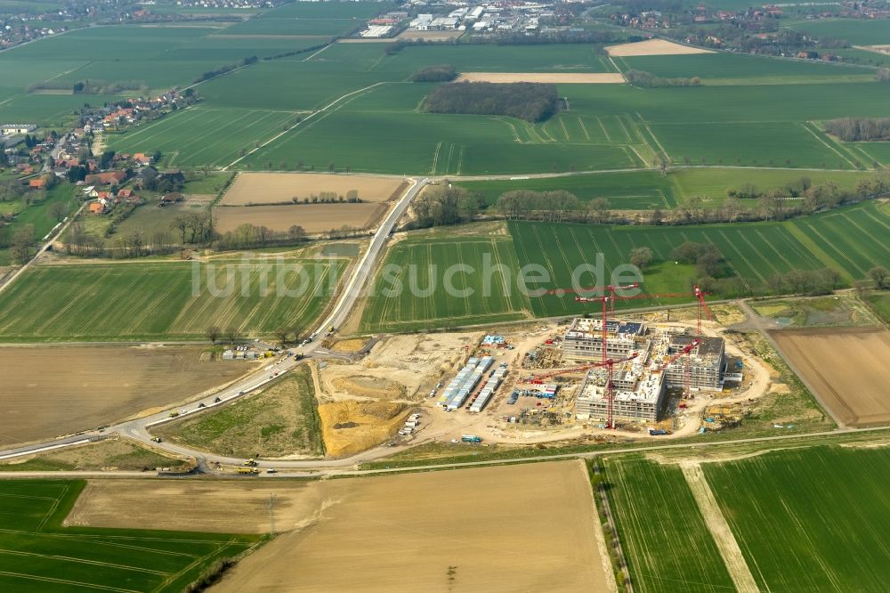 Luftbild Obernkirchen - Baustelle auf dem Krankenhausgelände zum Neubau eines Gesamtklinikum für das Schaumburger Land in Obernkirchen im Bundesland Niedersachsen