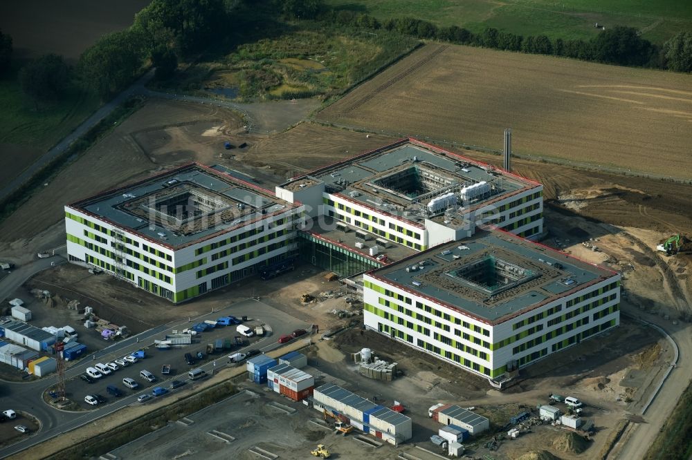 Luftbild Obernkirchen - Baustelle auf dem Krankenhausgelände zum Neubau eines Gesamtklinikum für das Schaumburger Land in Obernkirchen im Bundesland Niedersachsen