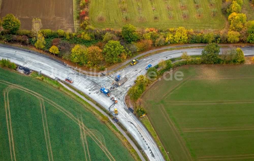 Bönen aus der Vogelperspektive: Baustelle an der Kreuzung Rhynerner Straße in Bönen im Bundesland Nordrhein-Westfalen, Deutschland