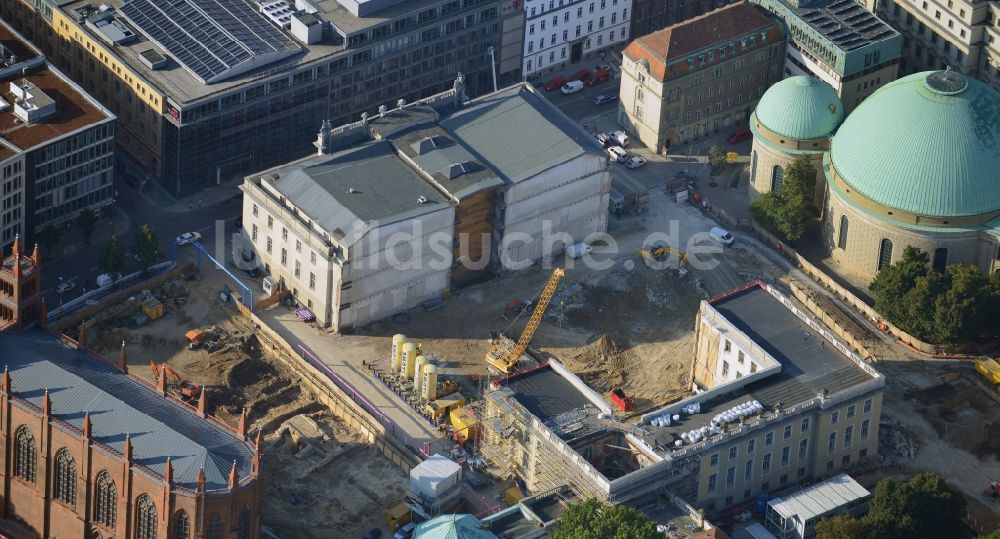 Berlin von oben - Baustelle der Kronprinzengärten in Berlin im Ortsteil Mitte