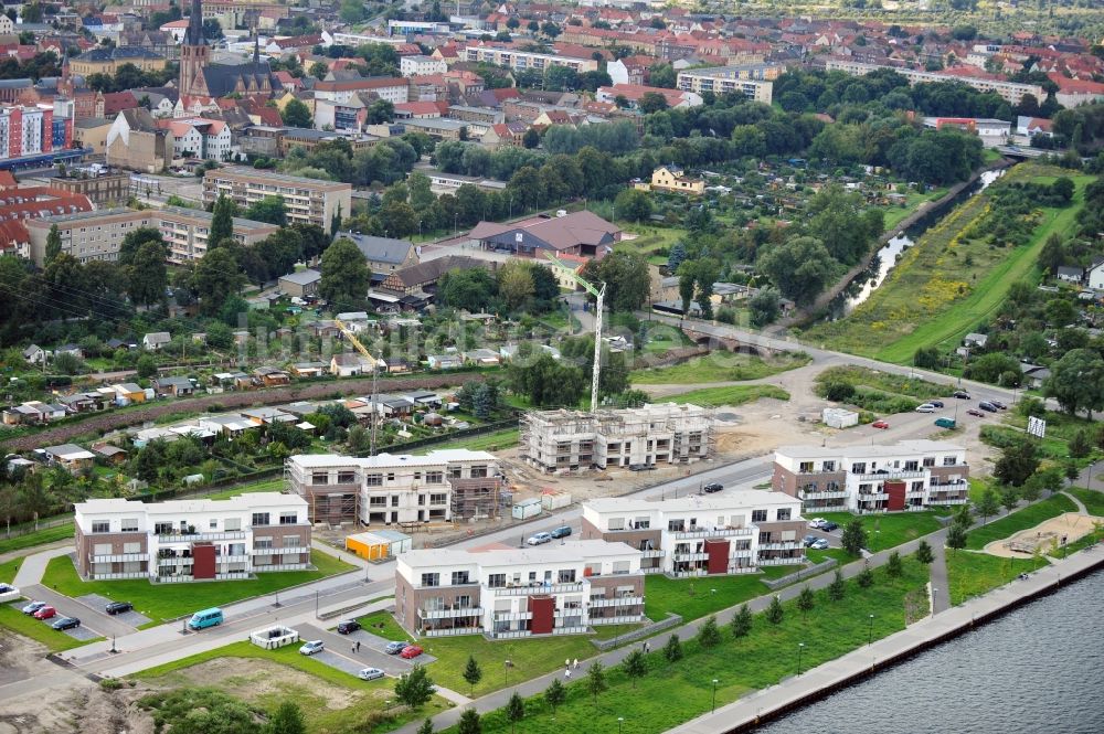 Luftaufnahme Bitterfeld - Baustelle am Leineufer des Goitzschesee bzw. Bernsteinsee in Bitterfeld in Sachsen-Anhalt