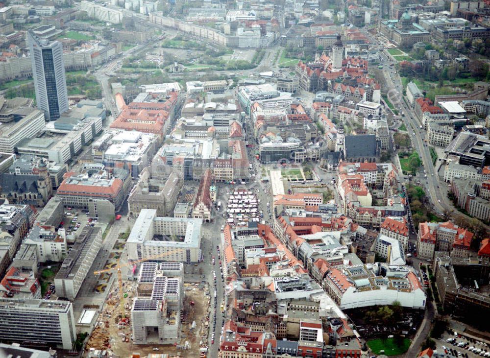 Leipzig / Sachsen aus der Vogelperspektive: Baustelle am Leipziger Marktplatz.