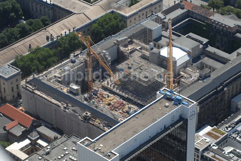 Luftbild Berlin - Baustelle Lesesaal der Staatsbibliothek Unter den Linden Berlin