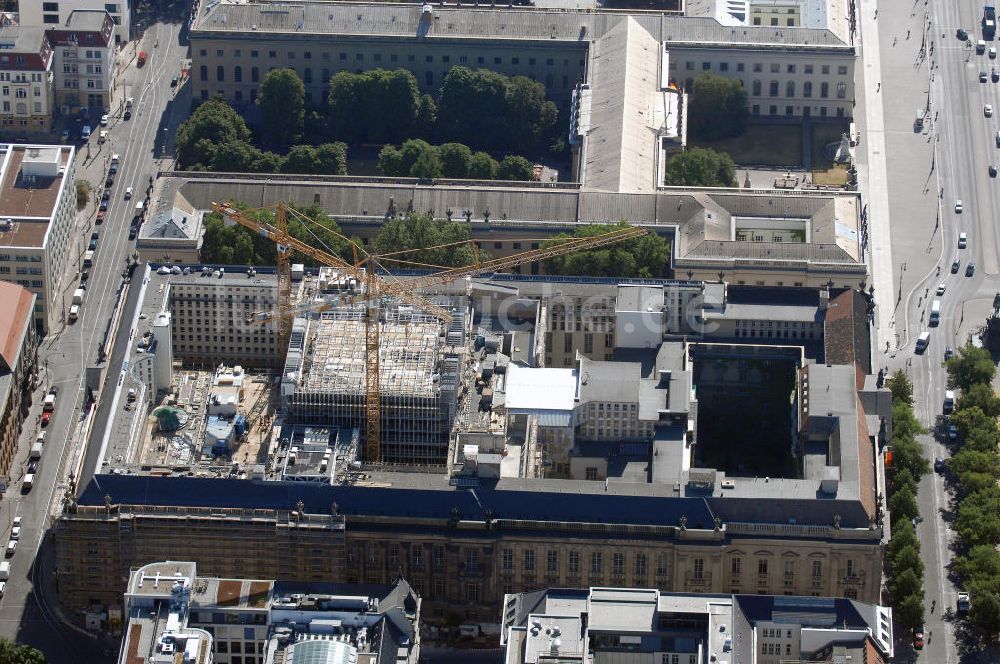 Luftbild Berlin - Baustelle des Lesesaals der Staatsbibliothek Unter den Linden in Berlin