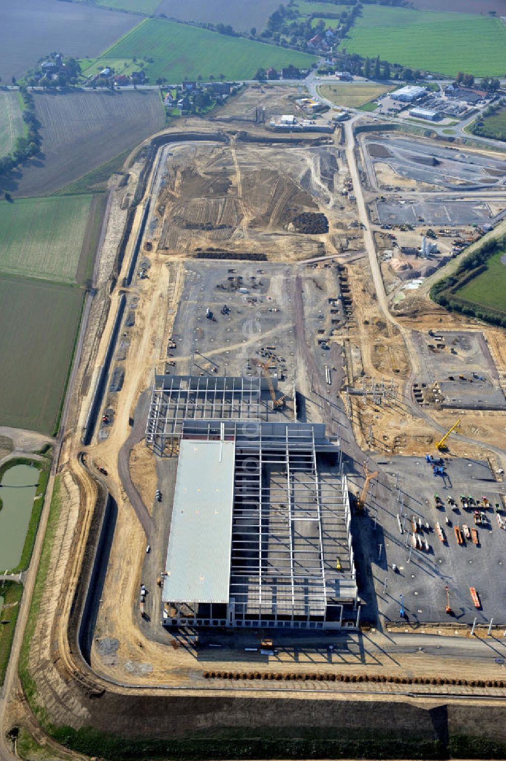 Luftaufnahme Bantorf - Baustelle Logistikzentrum Kaufland im Gewerbegebiet Bantorf