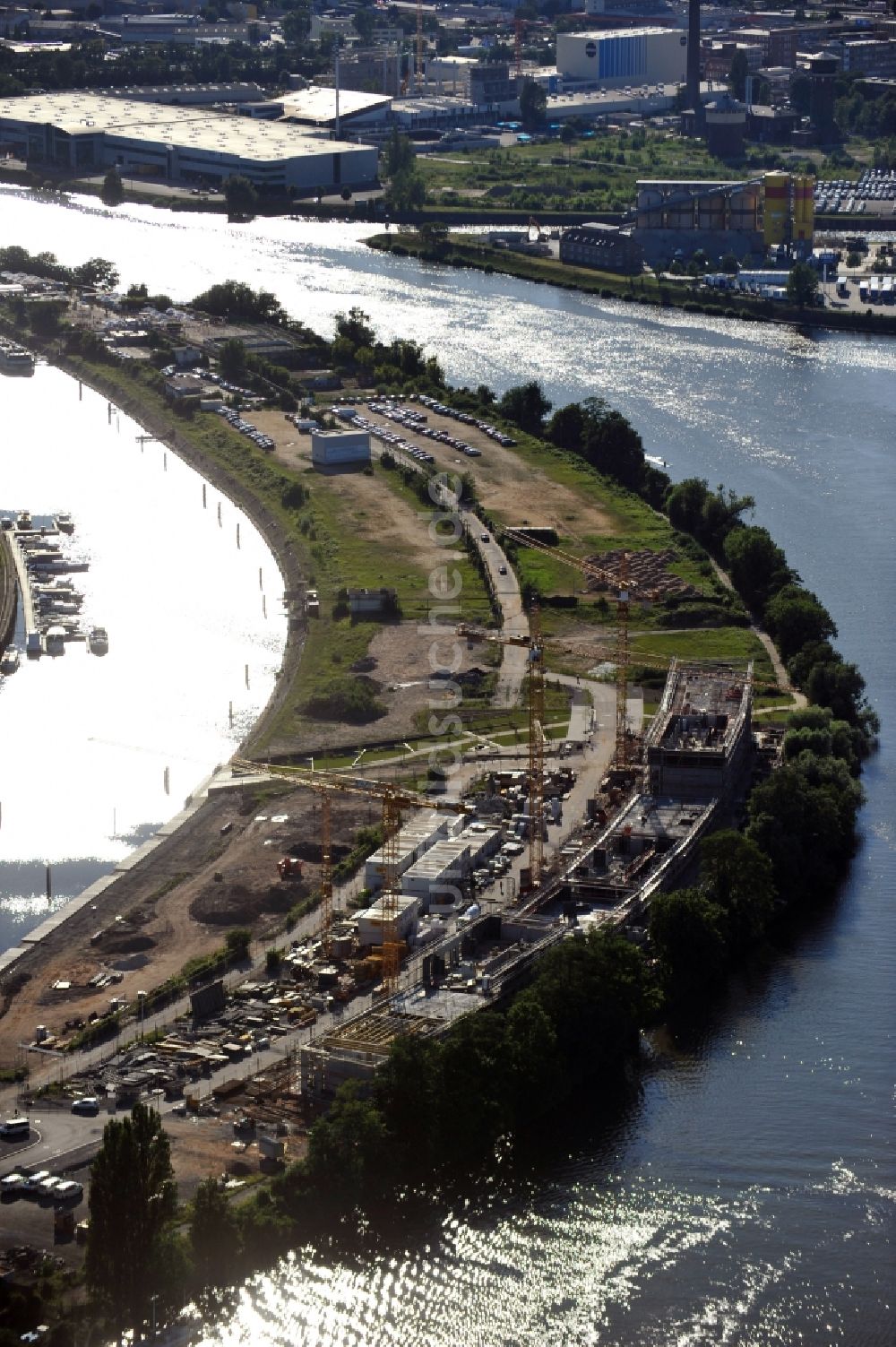 Luftbild Offenbach - Baustelle auf der Maininsel in Offenbach im Bundesland Hessen