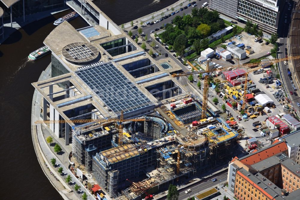 Berlin aus der Vogelperspektive: Baustelle vor dem Marie-Elisabeth-Lüders-Haus im Berliner Regierungsviertel im Bundesland Berlin