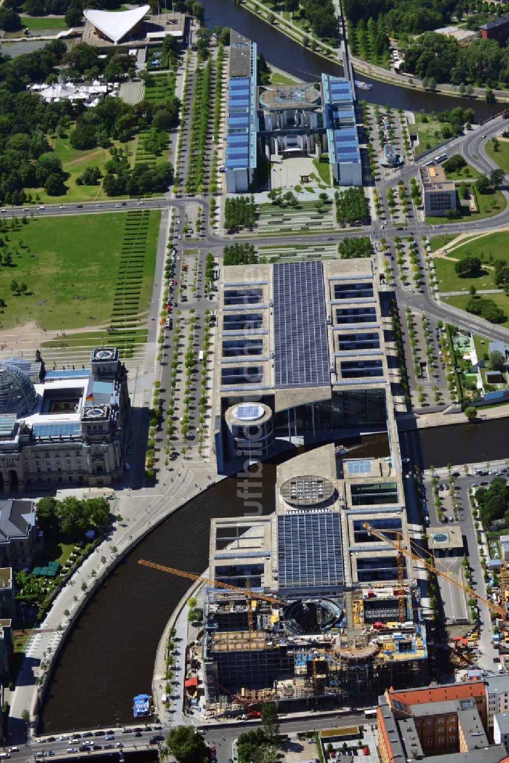 Berlin aus der Vogelperspektive: Baustelle vor dem Marie-Elisabeth-Lüders-Haus im Berliner Regierungsviertel im Bundesland Berlin