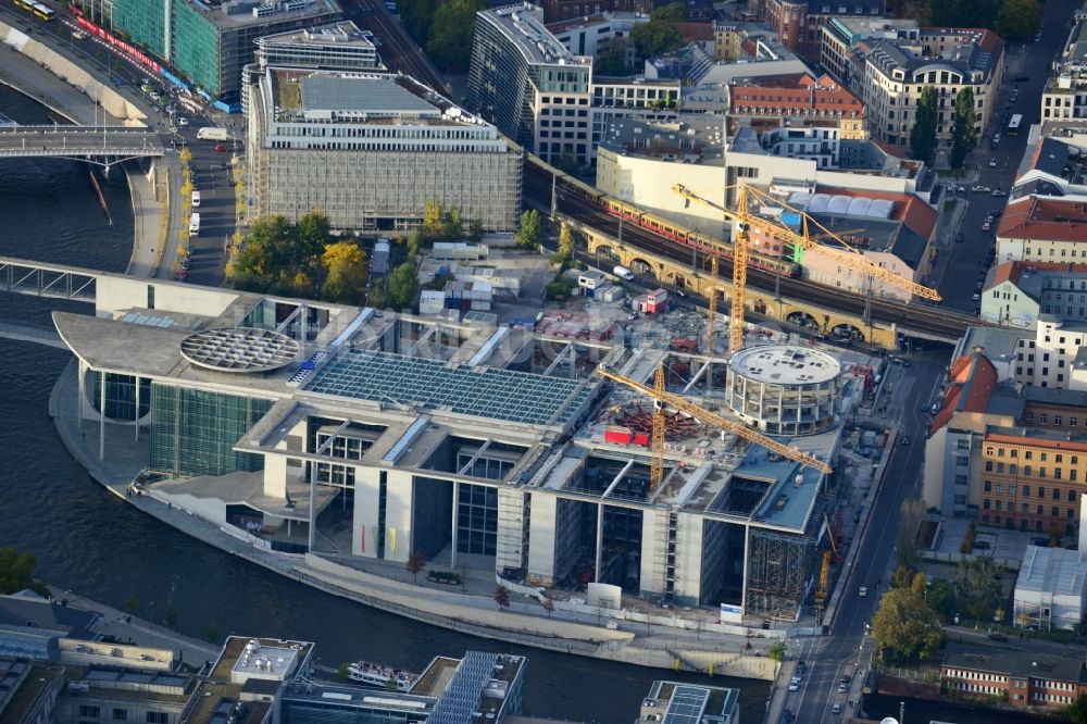 Luftbild Berlin - Baustelle vor dem Marie-Elisabeth-Lüders-Haus im Berliner Regierungsviertel in Berlin