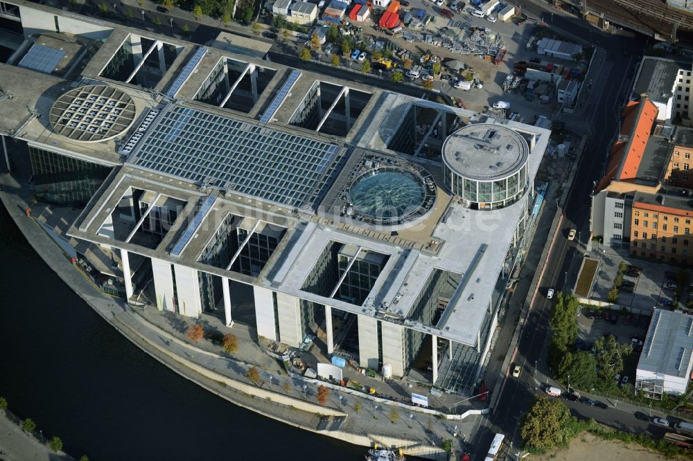 Luftaufnahme Berlin - Baustelle vor dem Marie-Elisabeth-Lüders-Haus im Berliner Regierungsviertel in Berlin