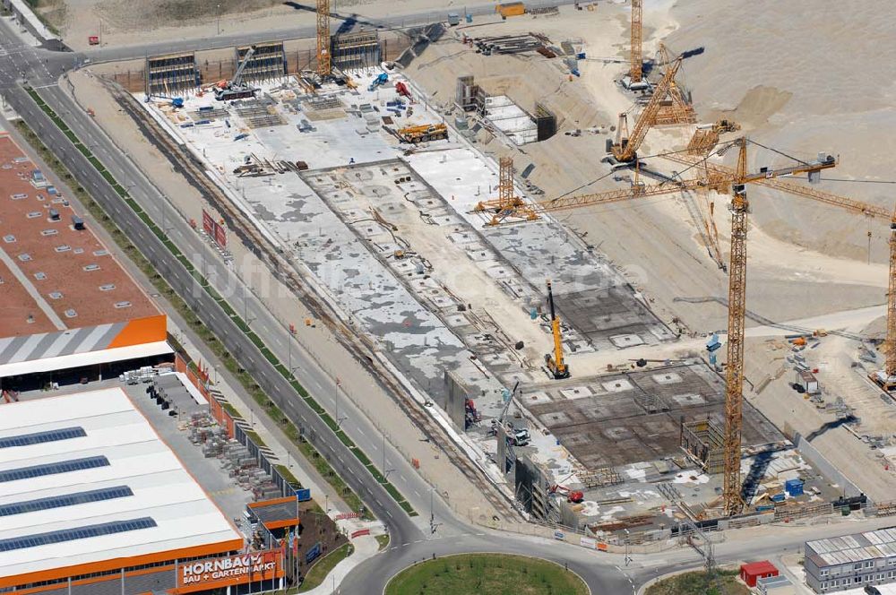 Luftbild München - Baustelle des Möbelhauses Höffner an der Hans-Steinkohl-Strasse im Südwesten Münchens