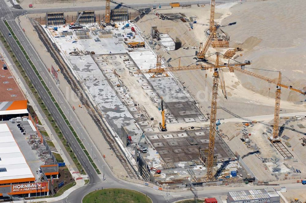 Luftaufnahme München - Baustelle des Möbelhauses Höffner an der Hans-Steinkohl-Strasse im Südwesten Münchens