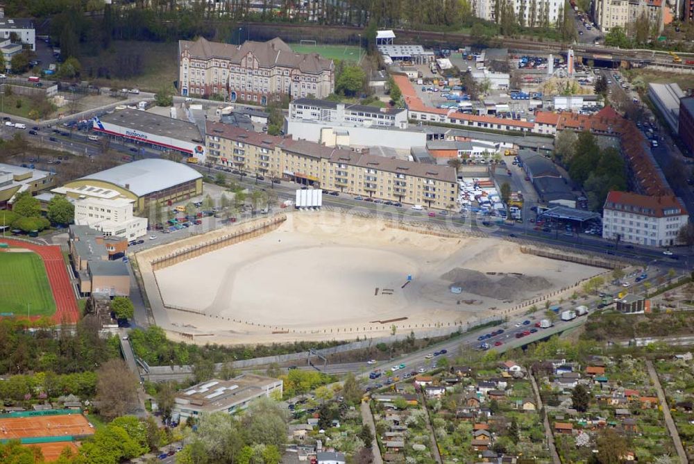 Luftaufnahme Berlin - Baustelle des Möbelhauses Höffner am Sachsendamm