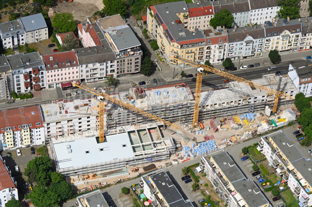 Luftbild Berlin - Baustelle Mehrfamilienhaussiedlung Dietzgenstraße mit Aldi Supermarkt im Ortsteil Niederschönhausen in Berlin, Deutschland