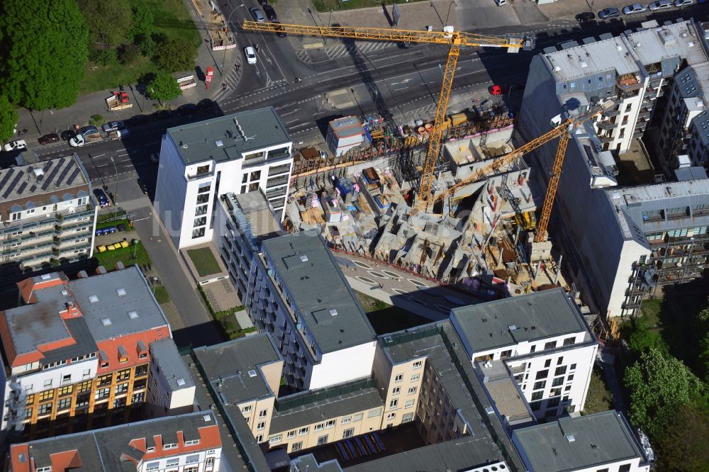 Berlin von oben - Baustelle des Merika-Hotel in der Chausseestraße im Stadtbezirk Mitte von Berlin