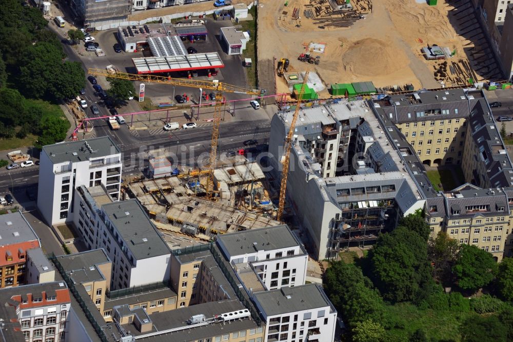 Berlin aus der Vogelperspektive: Baustelle des Merika-Hotel in der Chausseestraße im Stadtbezirk Mitte von Berlin