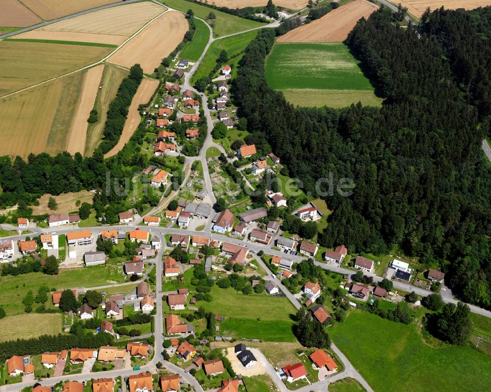 Ablach aus der Vogelperspektive: Baustelle Mischbebauung eines Wohngebiets mit Mehrfamilienhäusern und Einfamilienhäusern in Ablach im Bundesland Baden-Württemberg, Deutschland